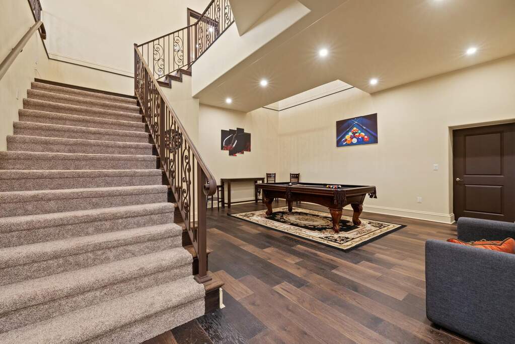 5 Bedroom Single Family Home/House's Image 37