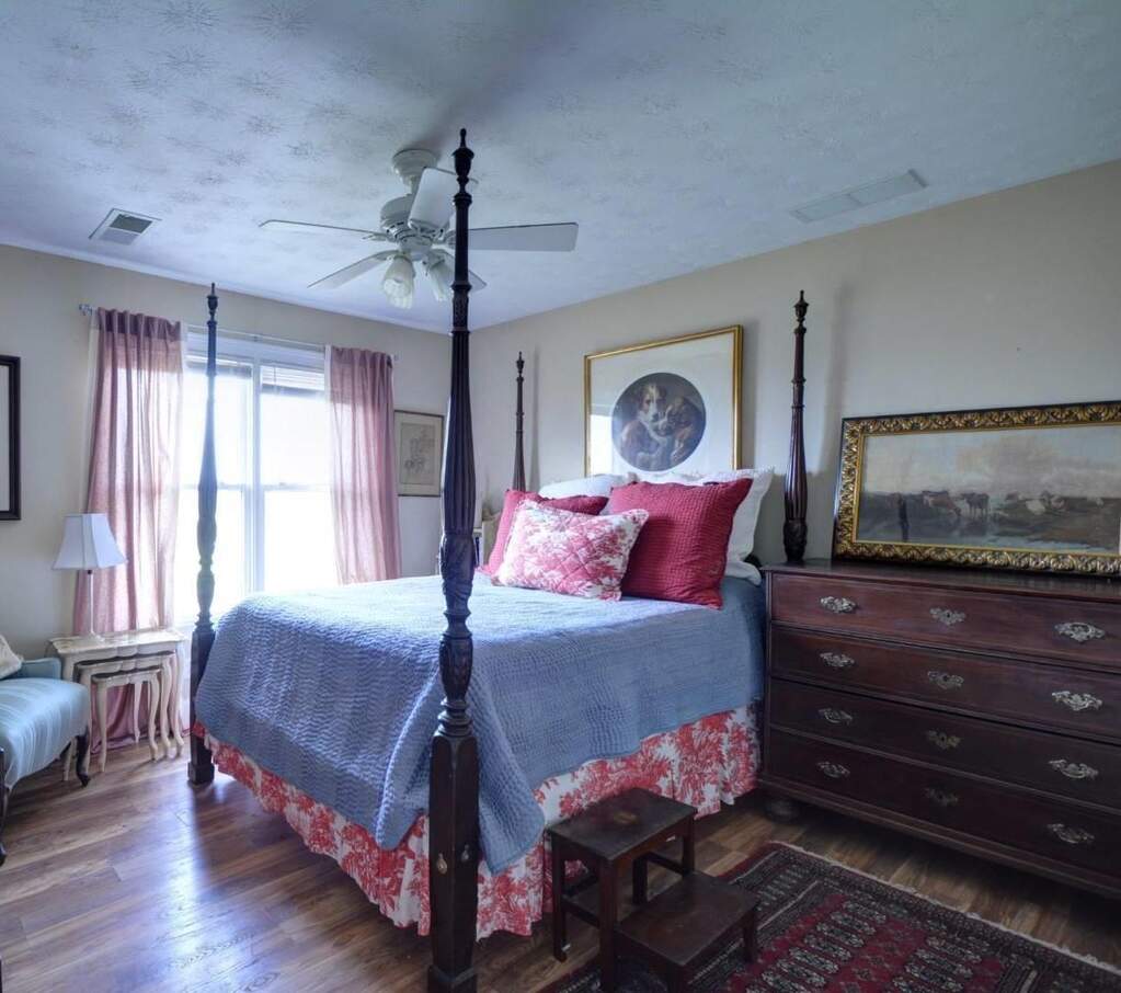 5 Bedroom Single Family Home/House's Image 24