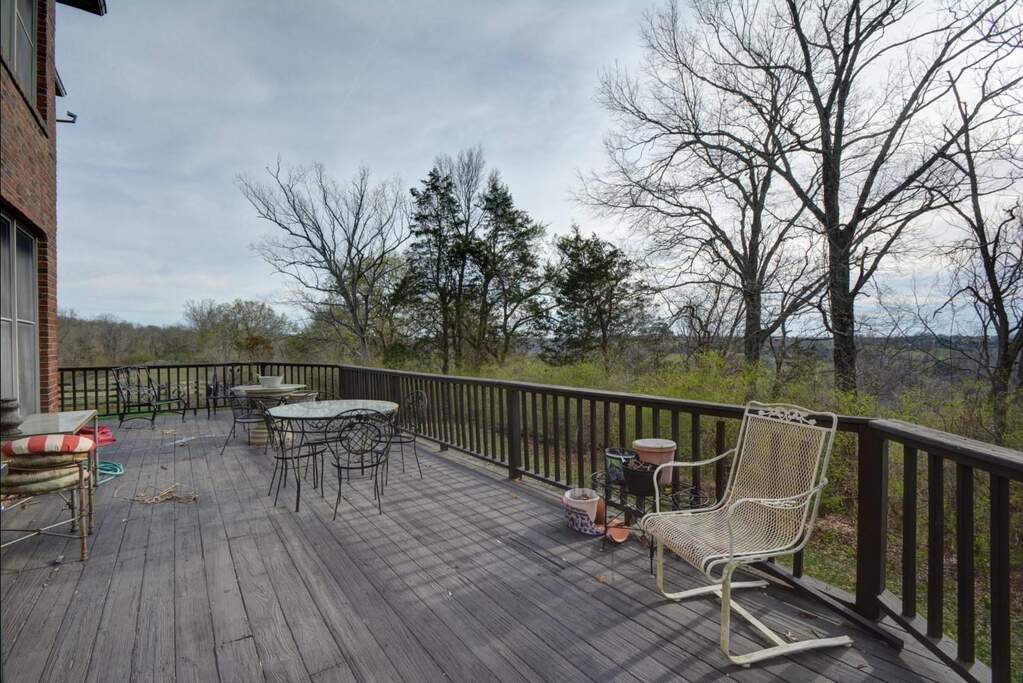5 Bedroom Single Family Home/House's Image 36