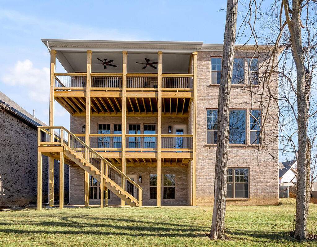 5 Bedroom Single Family Home/House's Image 26