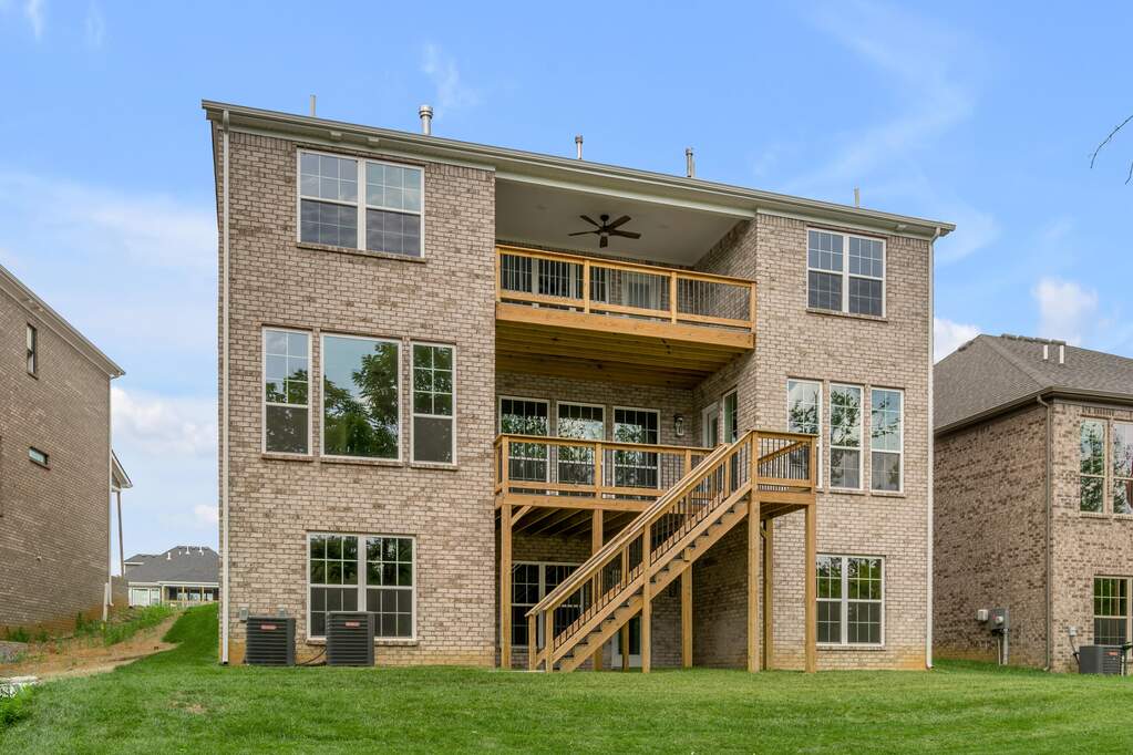4 Bedroom Single Family Home/House's Image 32