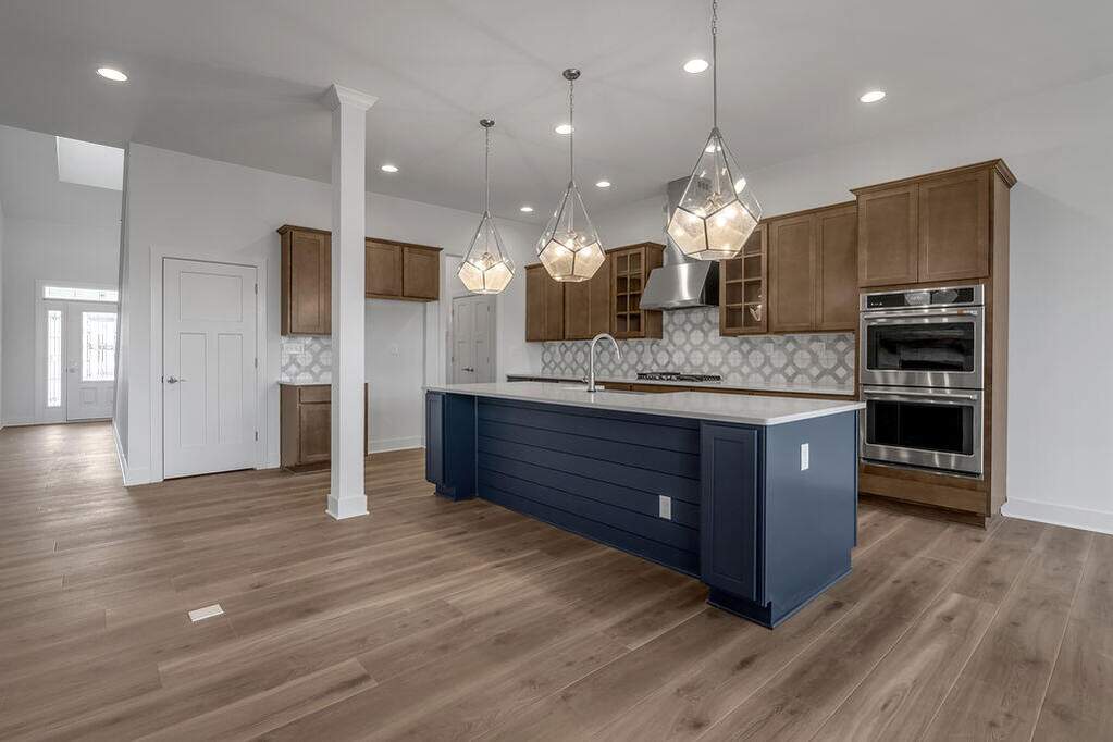 4 Bedroom Single Family Home/House's Image 4
