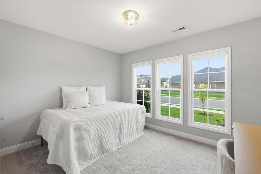 5 Bedroom Single Family Home/House's Image 15