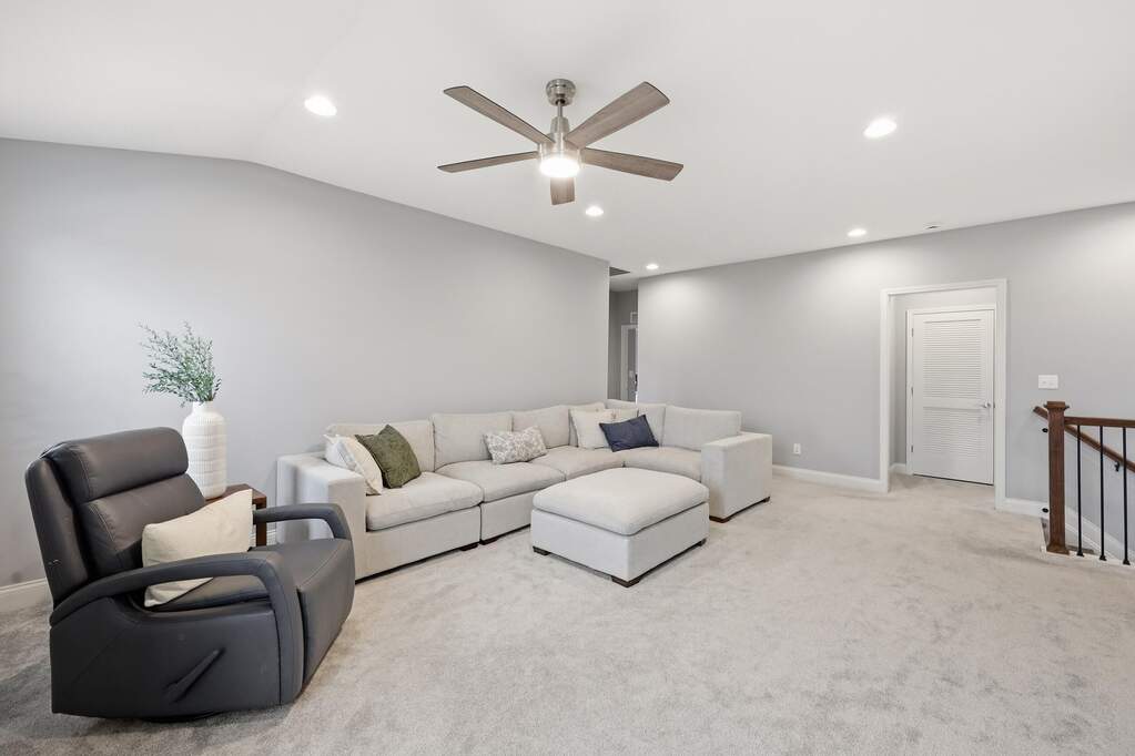 5 Bedroom Single Family Home/House's Image 18