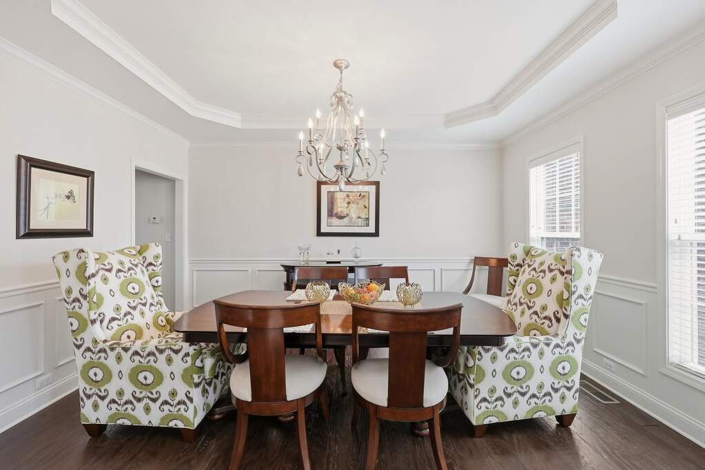5 Bedroom Single Family Home/House's Image 11