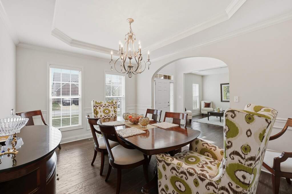 5 Bedroom Single Family Home/House's Image 12