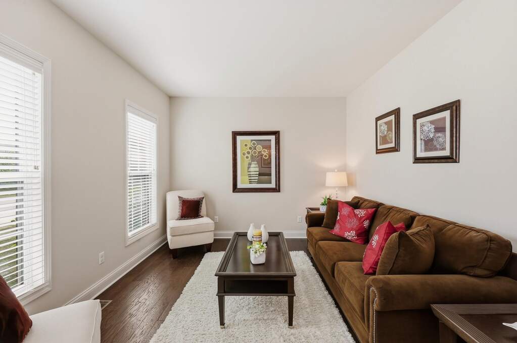 5 Bedroom Single Family Home/House's Image 13