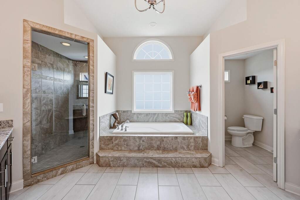 5 Bedroom Single Family Home/House's Image 23