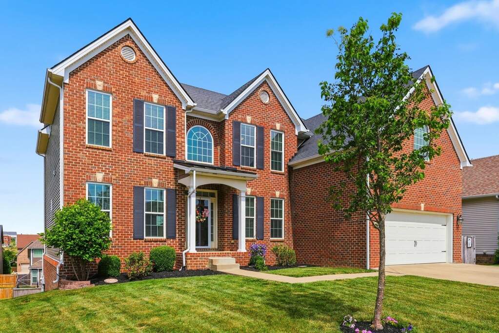 5 Bedroom Single Family Home/House's Image 39
