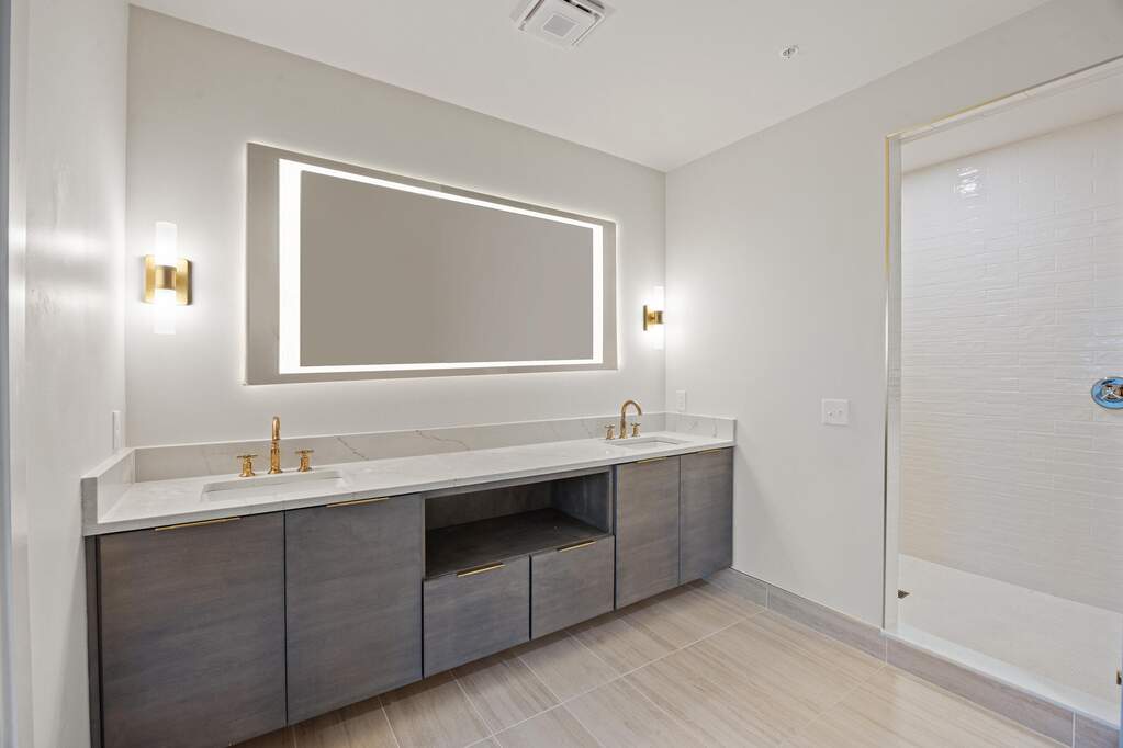 2 Bedroom Apartment/Flat's Image 6