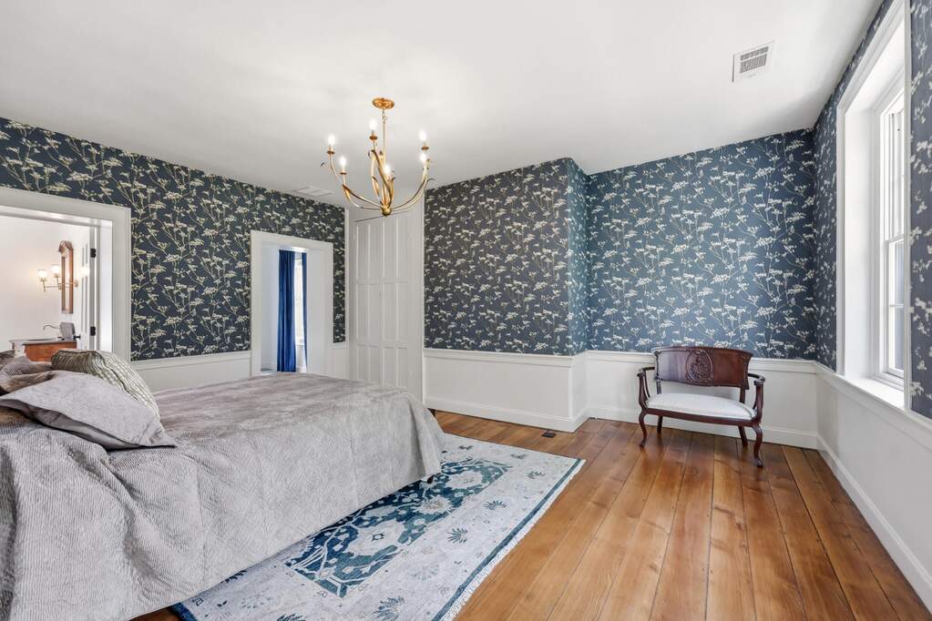 5 Bedroom Single Family Home/House's Image 30