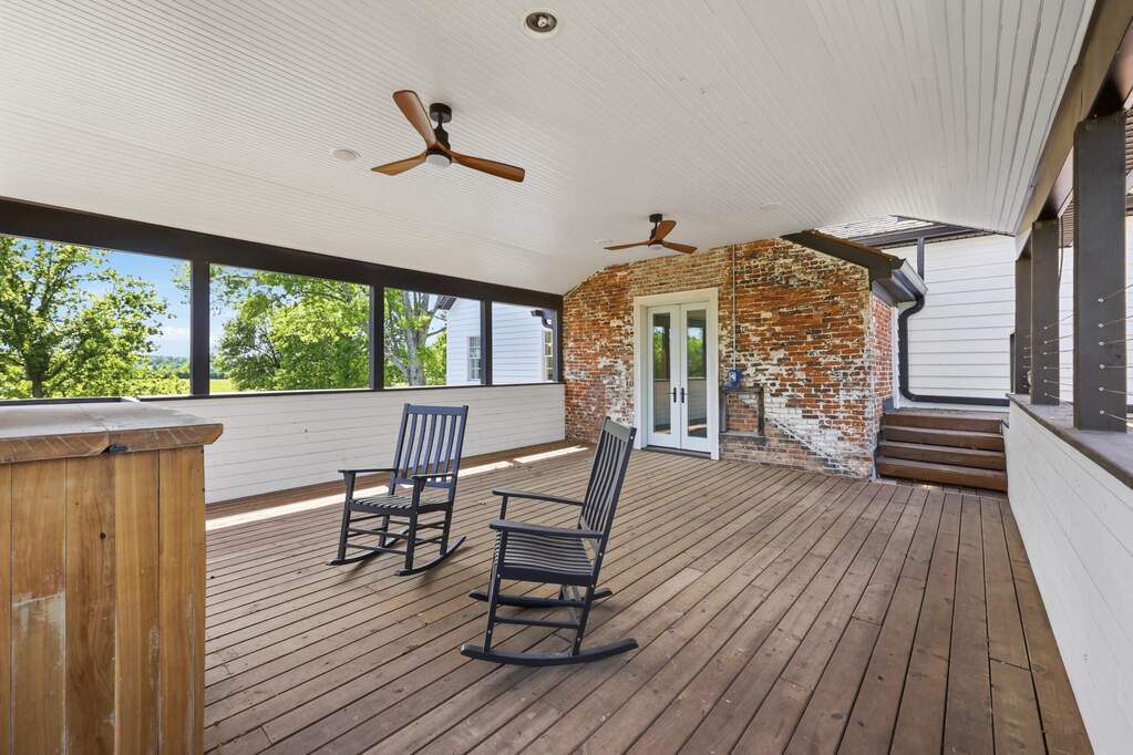 5 Bedroom Single Family Home/House's Image 46