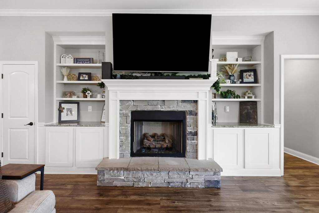 4 Bedroom Single Family Home/House's Image 9