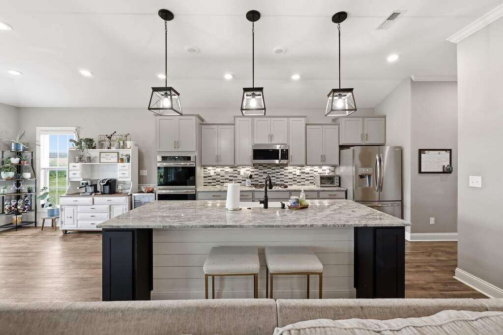 4 Bedroom Single Family Home/House's Image 11