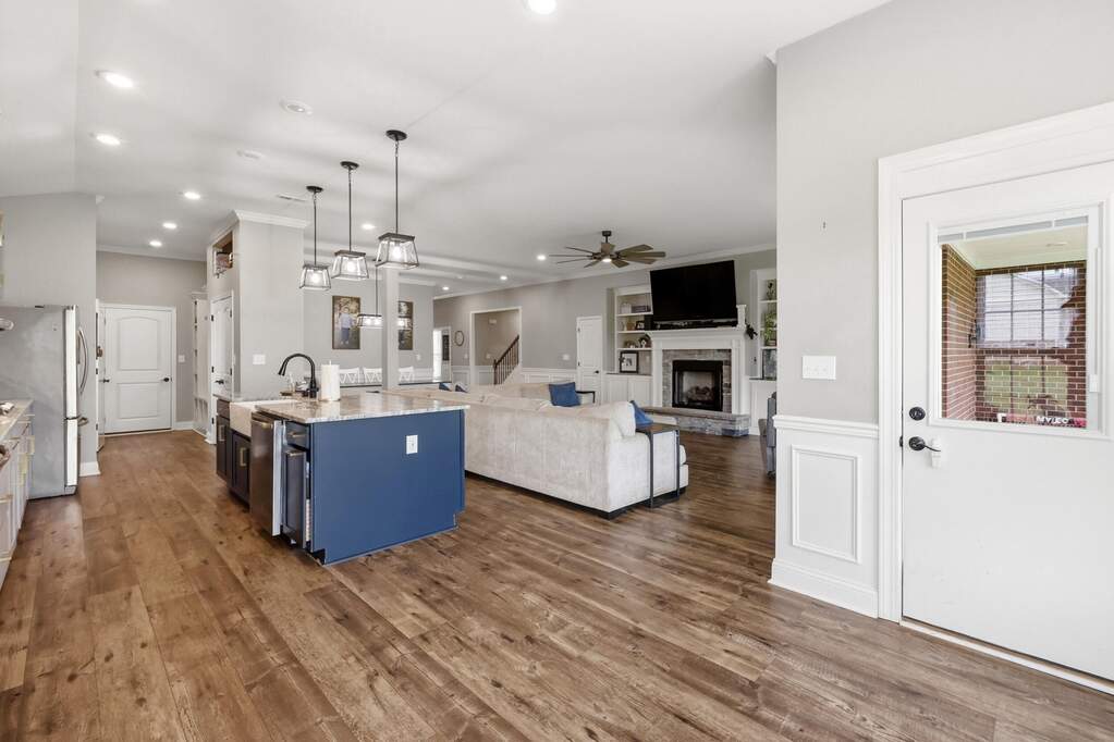 4 Bedroom Single Family Home/House's Image 13