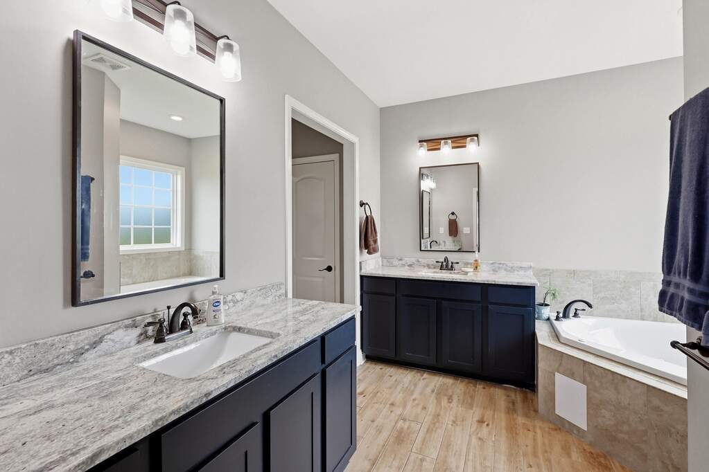 4 Bedroom Single Family Home/House's Image 23