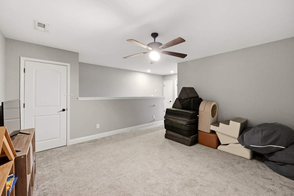 4 Bedroom Single Family Home/House's Image 32
