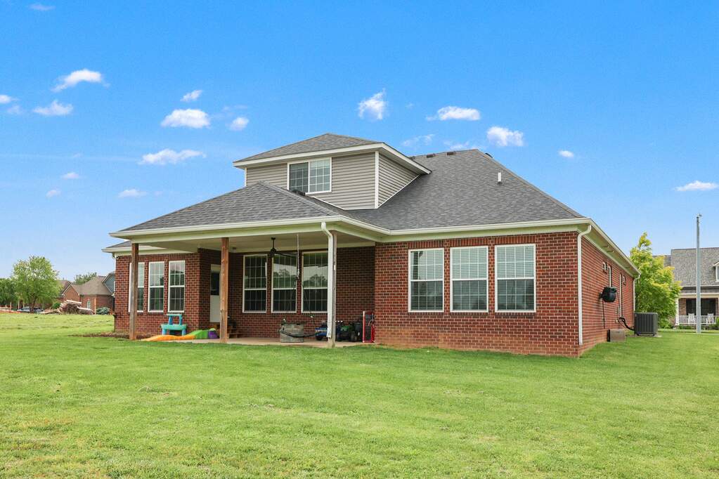 4 Bedroom Single Family Home/House's Image 40