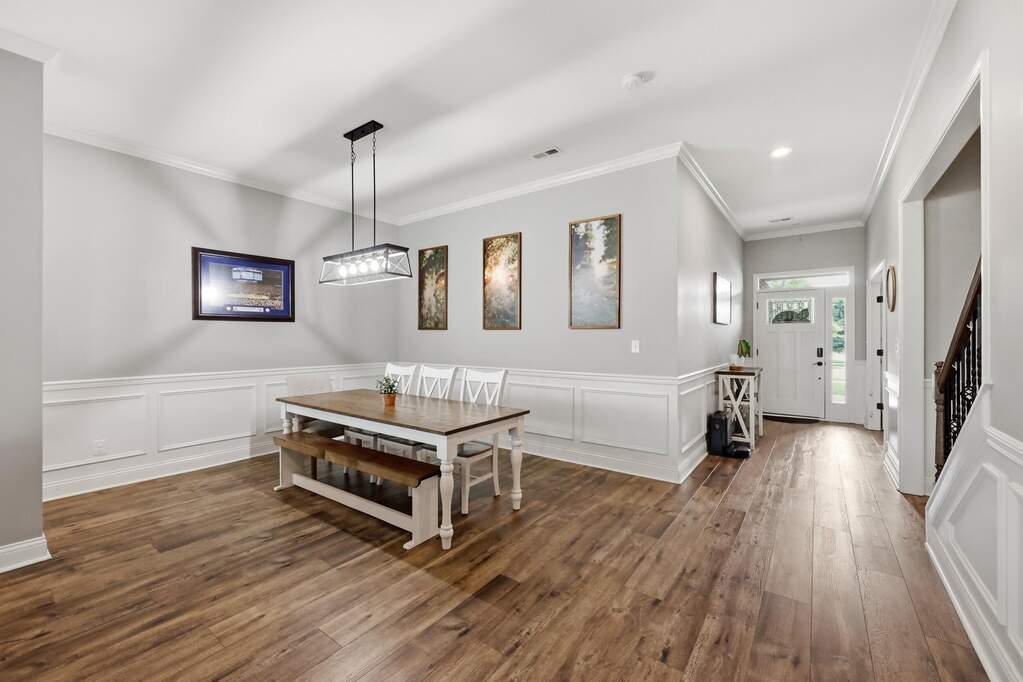 4 Bedroom Single Family Home/House's Image 5