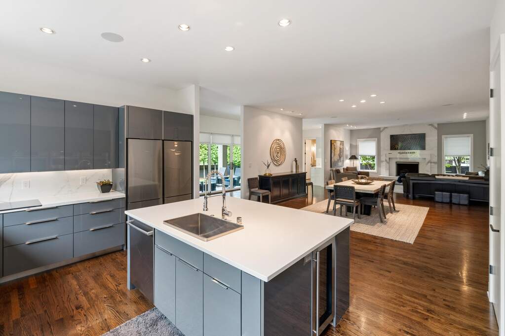 4 Bedroom Single Family Home/House's Image 8