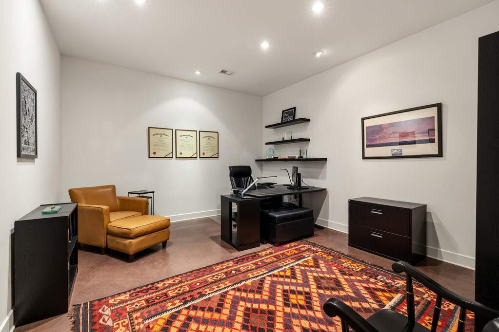 4 Bedroom Single Family Home/House's Image 33