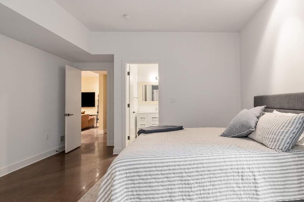 4 Bedroom Single Family Home/House's Image 38