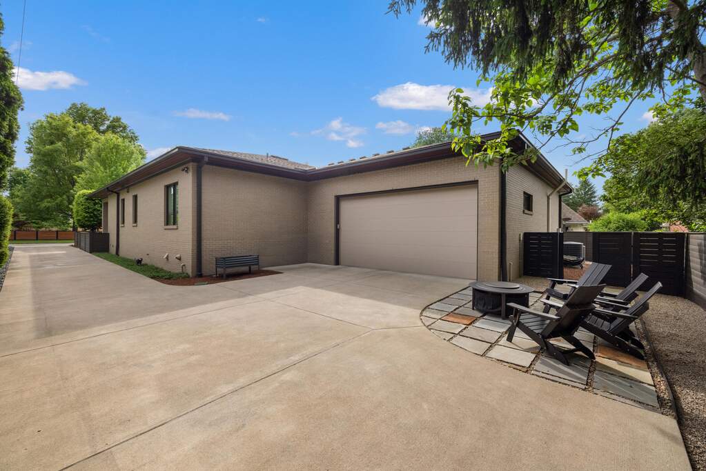 4 Bedroom Single Family Home/House's Image 43