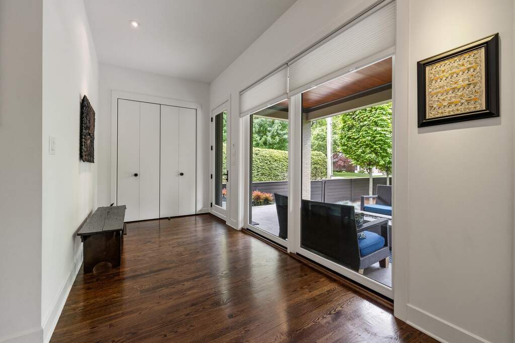 4 Bedroom Single Family Home/House's Image 3