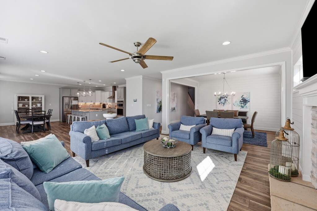 5 Bedroom Single Family Home/House's Image 7