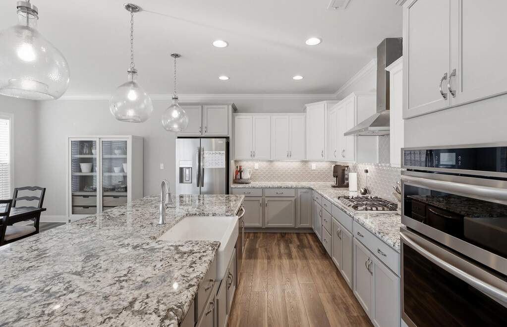 5 Bedroom Single Family Home/House's Image 13