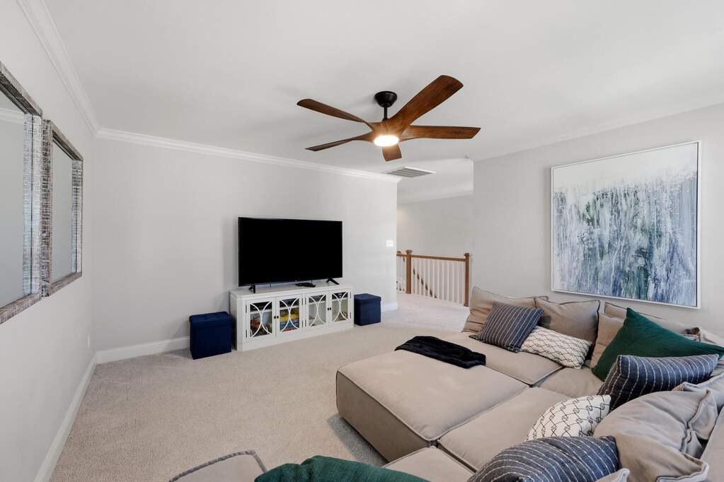 5 Bedroom Single Family Home/House's Image 19