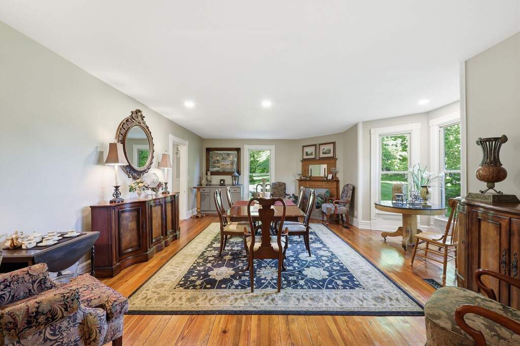 6 Bedroom Farm/Ranch/Plantation's Image 31