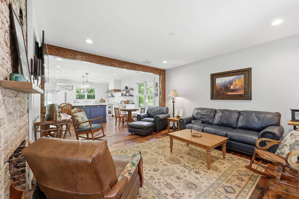 6 Bedroom Farm/Ranch/Plantation's Image 64