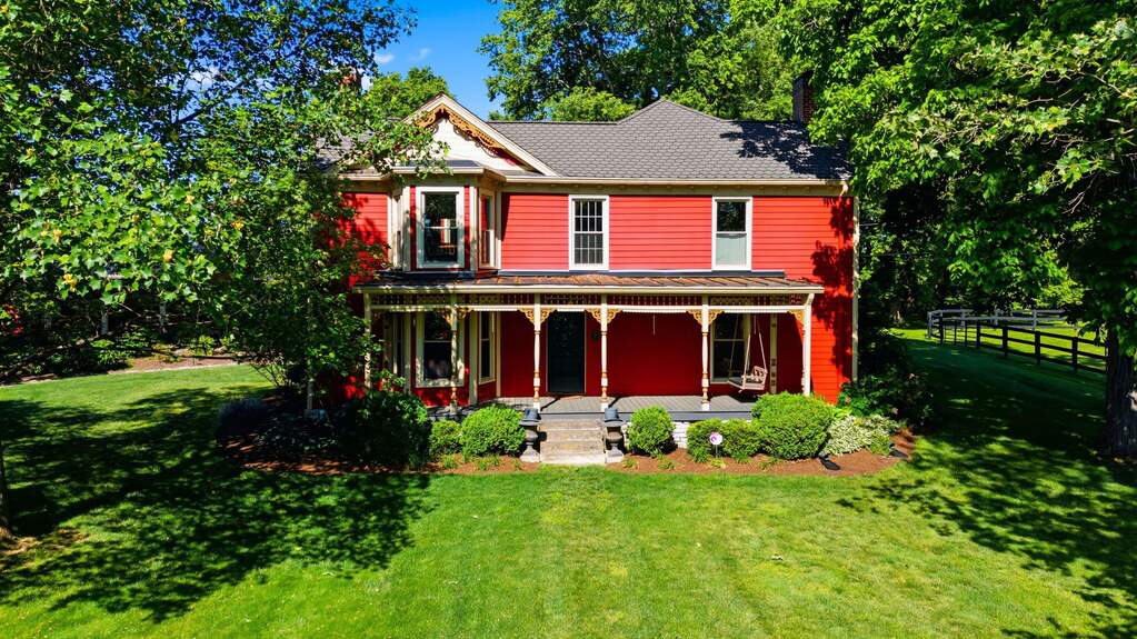 6 Bedroom Single Family Home/House's Image 23