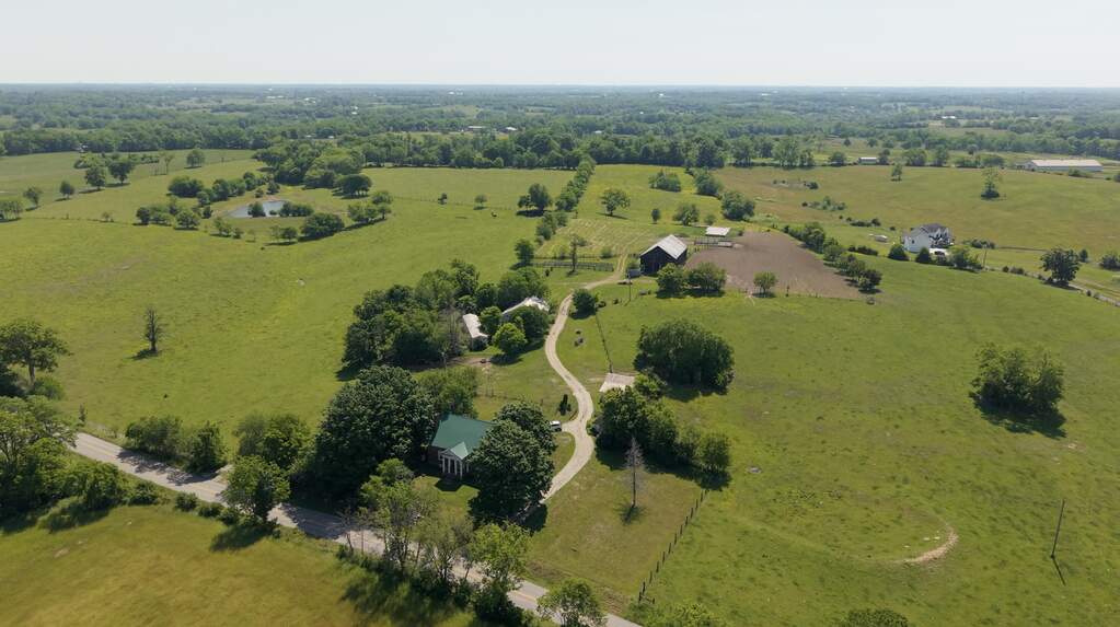 2 Bedroom Farm/Ranch/Plantation's Image 14