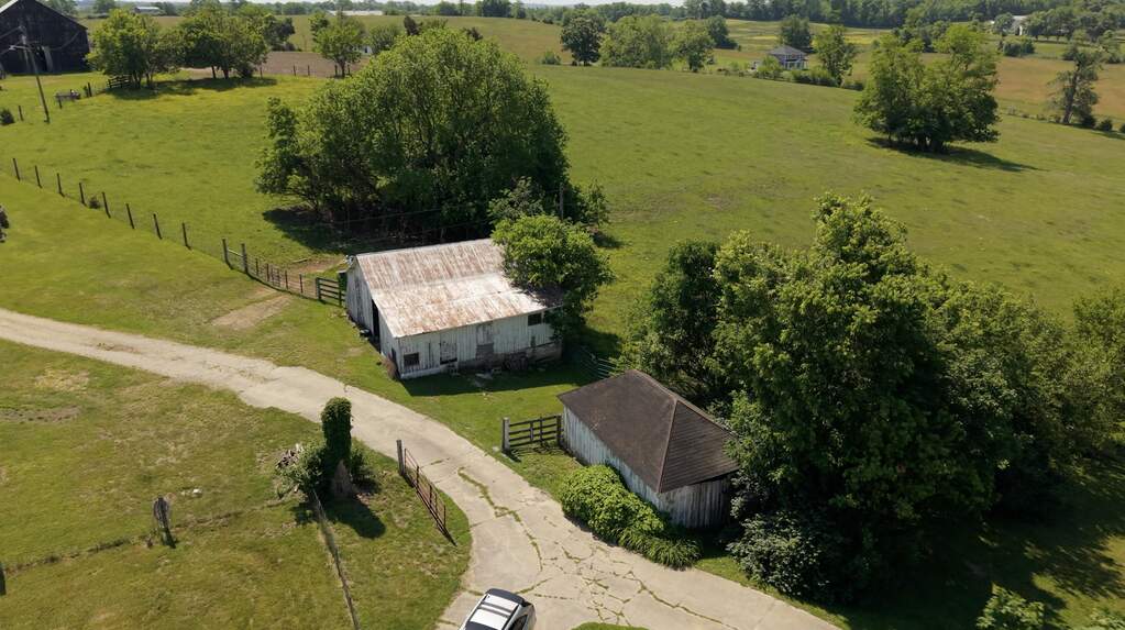 2 Bedroom Farm/Ranch/Plantation's Image 18