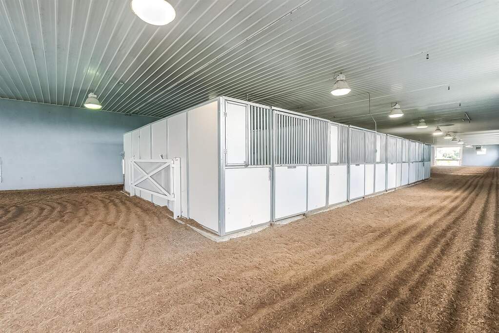 4 Bedroom Farm/Ranch/Plantation's Image 75