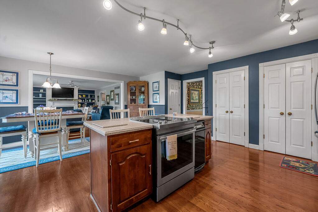 4 Bedroom Single Family Home/House's Image 10
