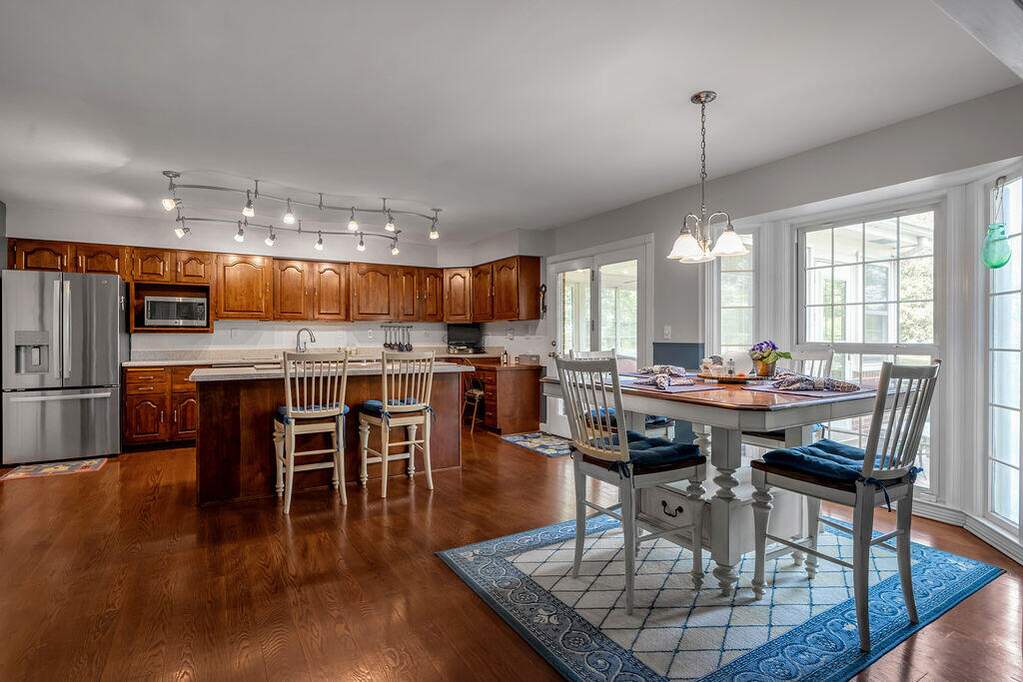 4 Bedroom Single Family Home/House's Image 12