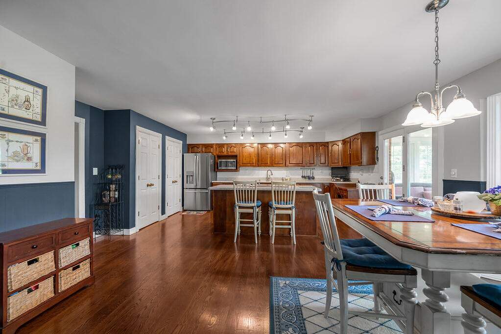 4 Bedroom Single Family Home/House's Image 13