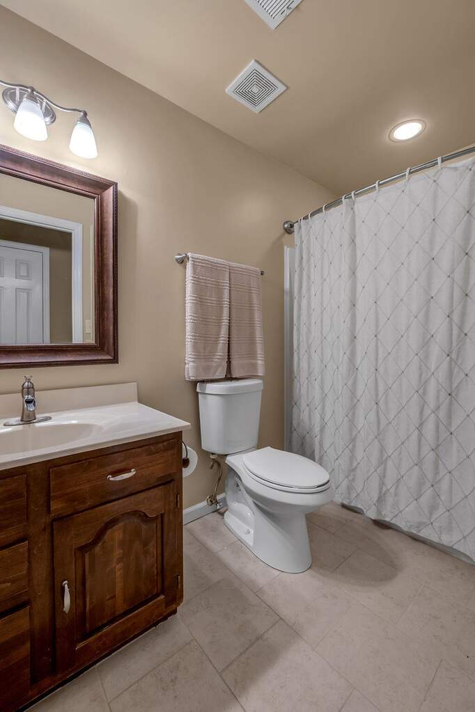 4 Bedroom Single Family Home/House's Image 26