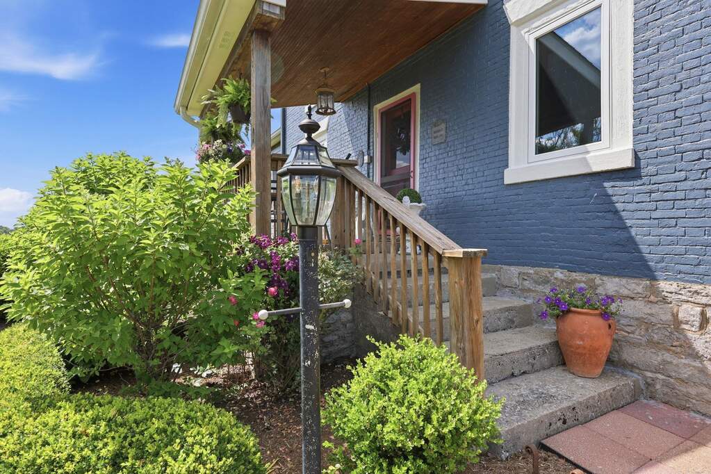 4 Bedroom Single Family Home/House's Image 16