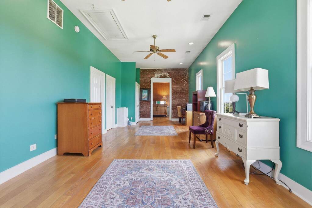4 Bedroom Single Family Home/House's Image 44