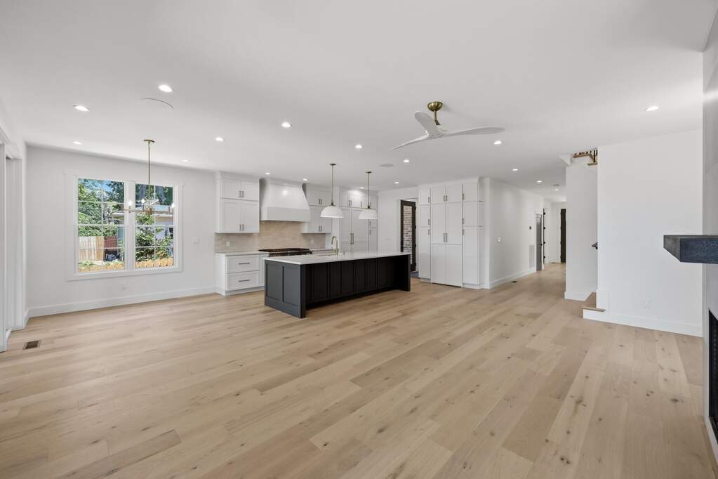 4 Bedroom Single Family Home/House's Image 13