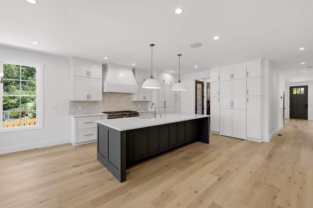4 Bedroom Single Family Home/House's Image 15