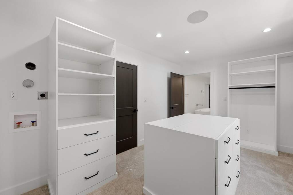 4 Bedroom Single Family Home/House's Image 42