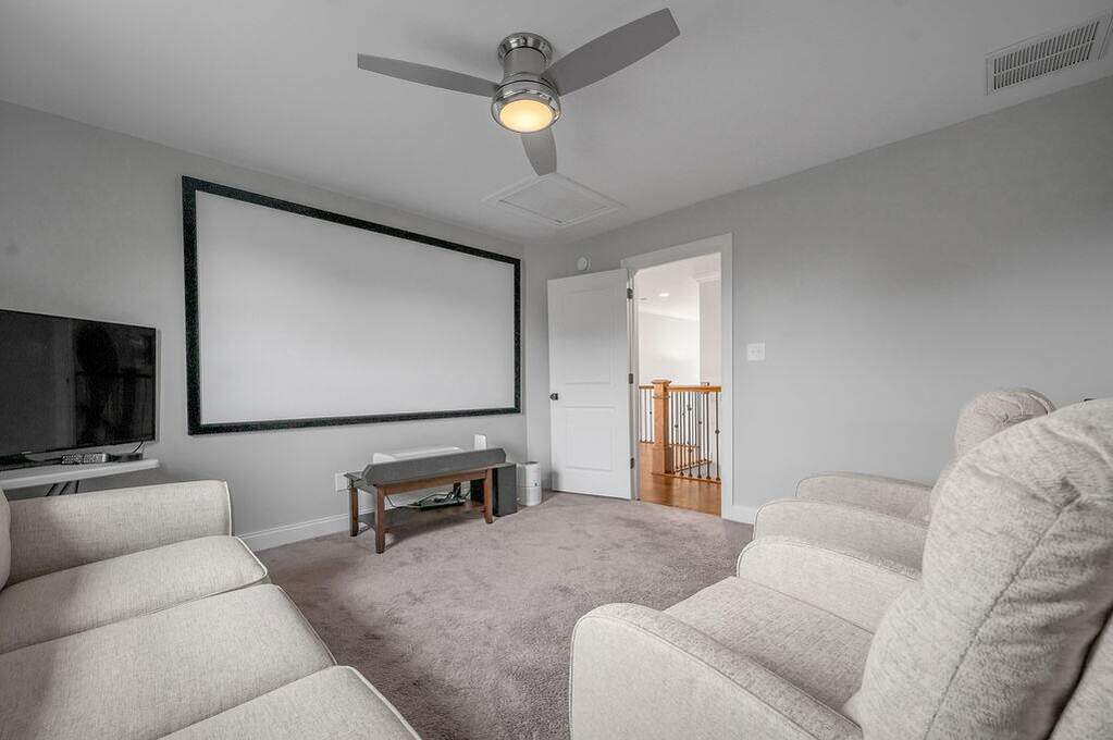 5 Bedroom Single Family Home/House's Image 26