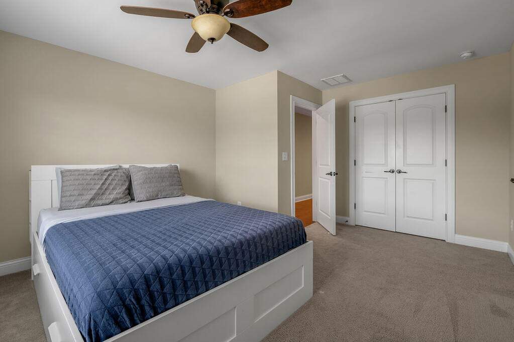 5 Bedroom Single Family Home/House's Image 21