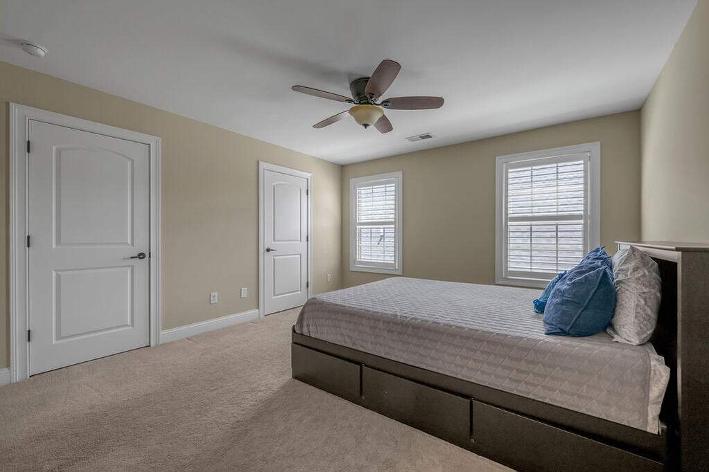 5 Bedroom Single Family Home/House's Image 25