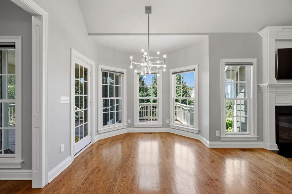 5 Bedroom Single Family Home/House's Image 7